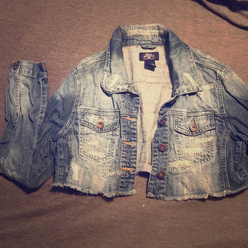 Cropped jean jacket